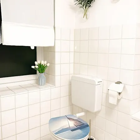 Rheinblick Und Yachthafen Mit Privatem Stellplatz Apartament Ingelheim am Rhein