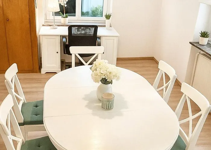 Rheinblick Und Yachthafen Mit Privatem Stellplatz 英格海姆莱茵